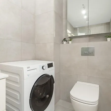Sea And Stadium In Good Design With Parking & Garden By Rent Like Apartmán *