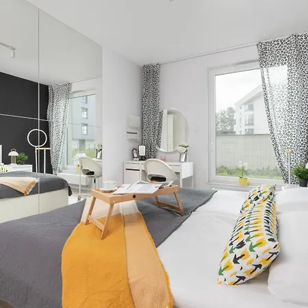 Sea And Stadium In Good Design With Parking & Garden By Rent Like Apartmán *