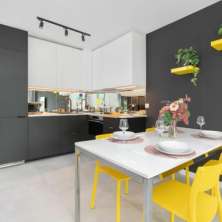 Sea And Stadium In Good Design With Parking & Garden By Rent Like Apartmán Gdaňsk