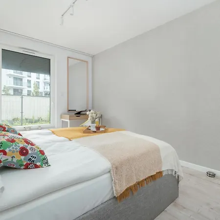 Sea And Stadium In Good Design With Parking & Garden By Rent Like Apartmán *