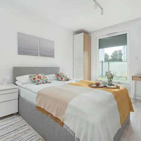 Sea And Stadium In Good Design With Parking & Garden By Rent Like Apartmán *