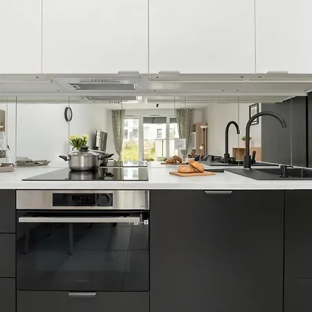 Sea And Stadium In Good Design With Parking & Garden By Rent Like * 그단스크