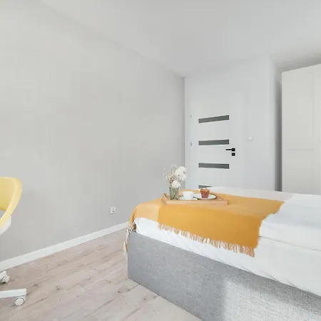 Sea And Stadium In Good Design With Parking & Garden By Rent Like Apartmán *