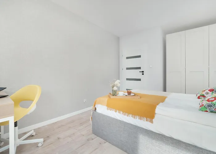 Sea And Stadium In Good Design With Parking & Garden By Rent Like Apartmán *