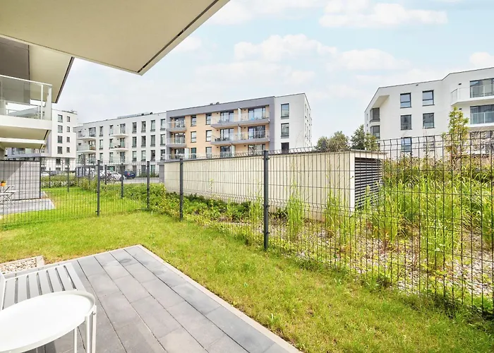 Sea And Stadium In Good Design With Parking & Garden By Rent Like Apartmán *